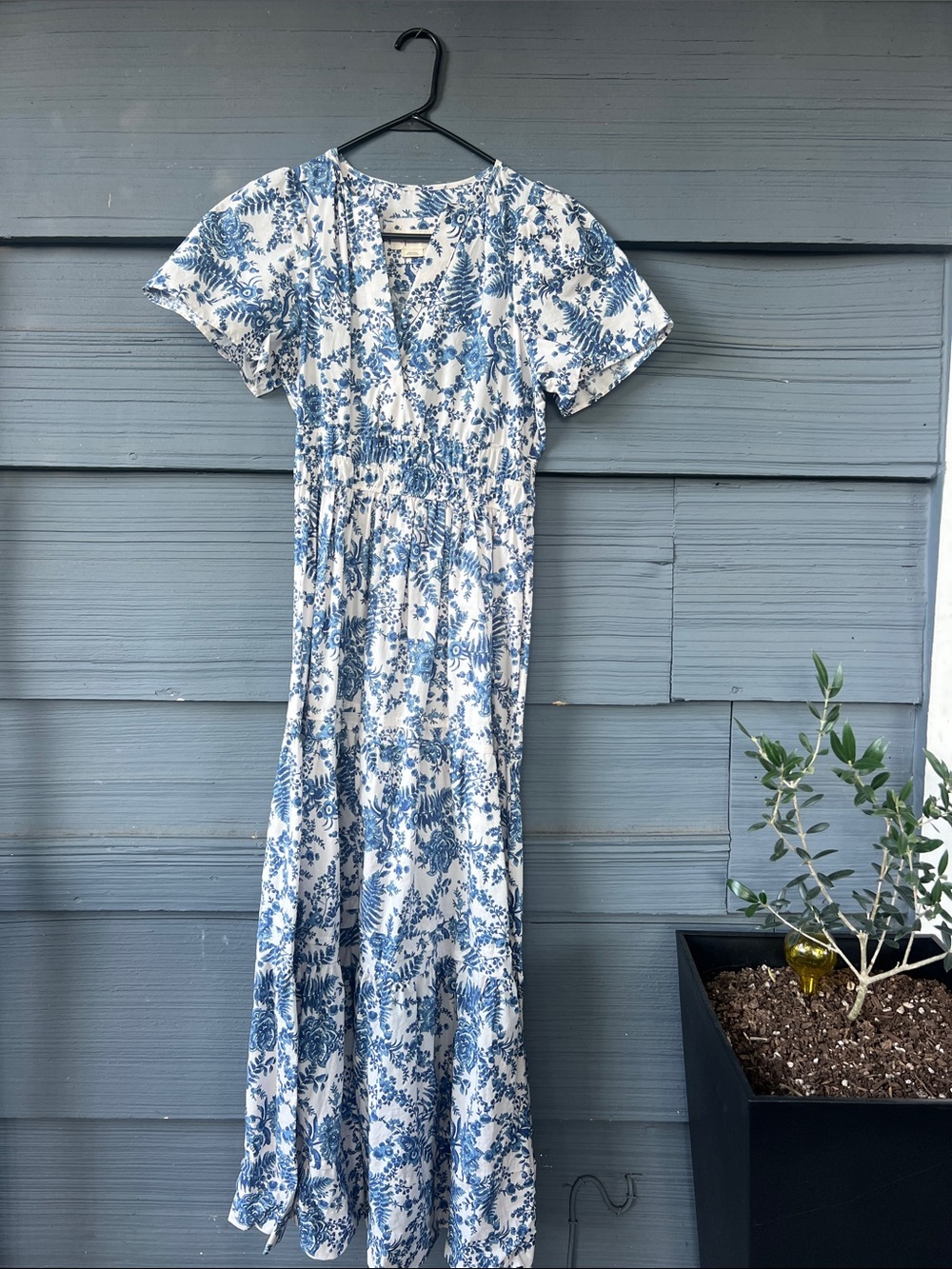 Anthropologie Blue and White Floral Somerset dress in XS - Picture 5 of 8